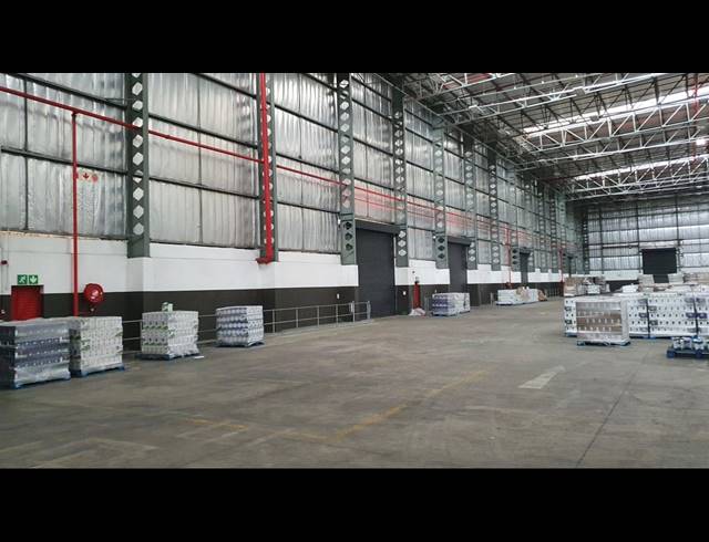 10,200M² WAREHOUSE TO LET IN PINETOWN CENTRAL